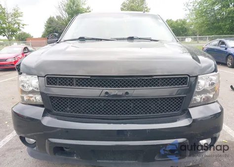 2010 Chevrolet Tahoe Ltz из США, поврежденный, VIN 1GNUKCE05AR225475